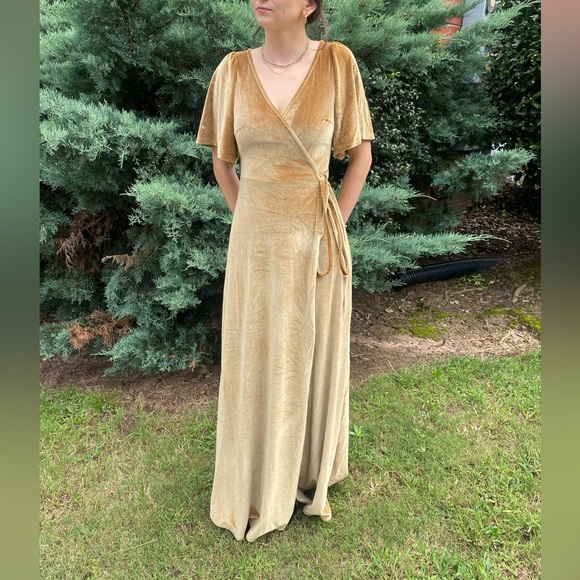 baltic born gown✨ - Picture 3 of 5